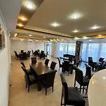 New Vila 마마이아
